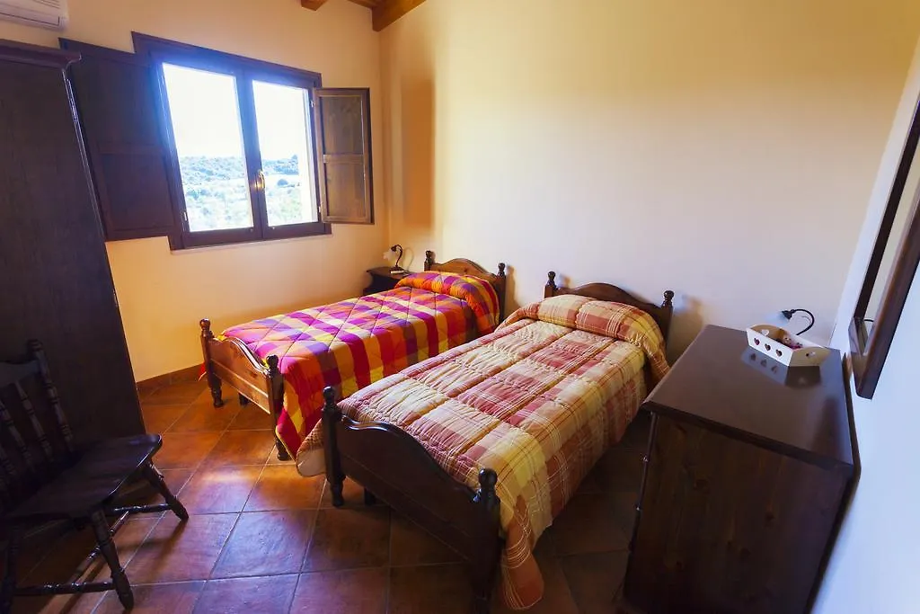 Alloggio per agriturismo Fattoria Terra e Libertà Villa Contrada Maeggio Italia