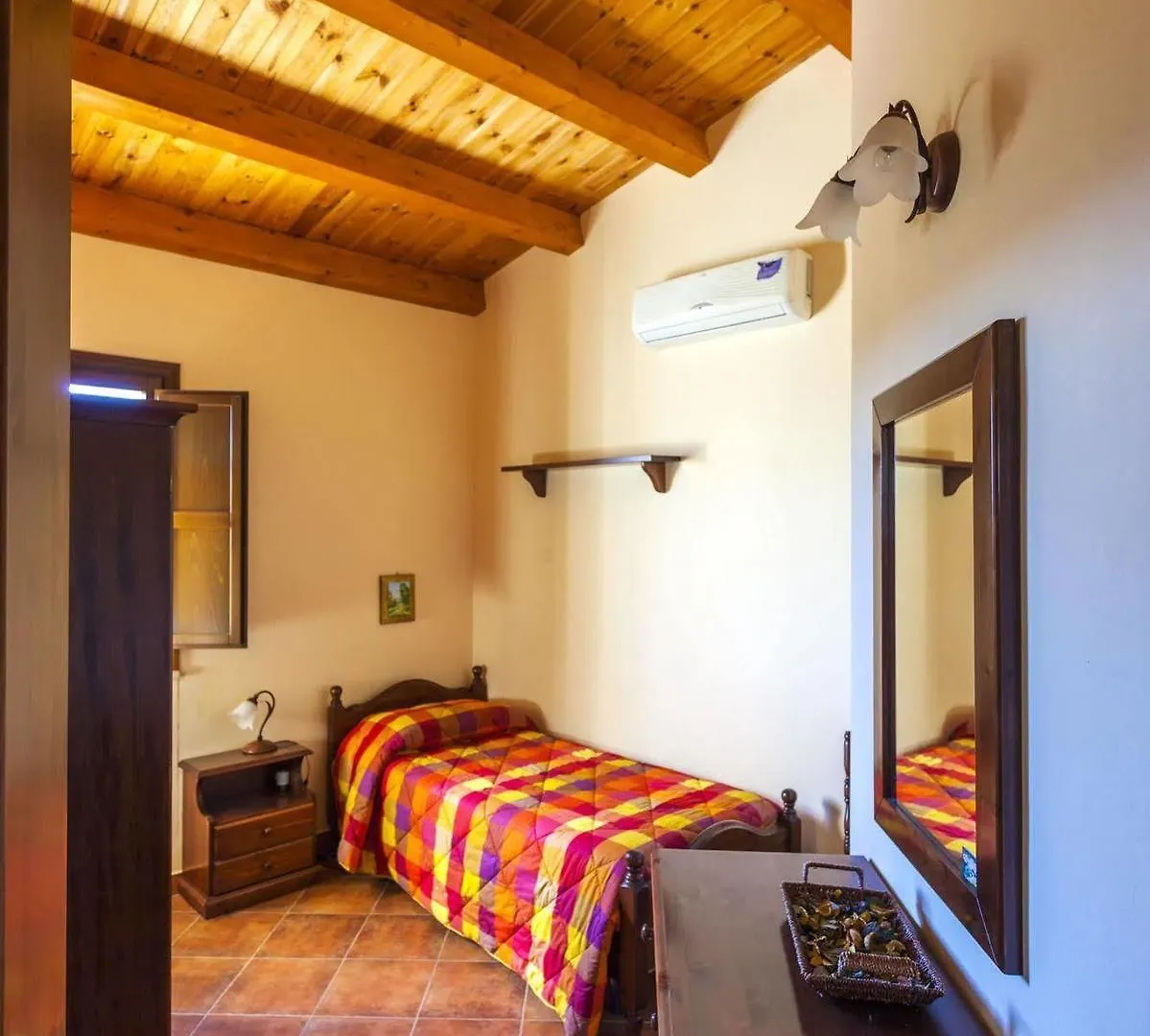 Fattoria Terra e Libertà Villa Contrada Maeggio Alloggio per agriturismo