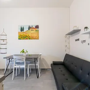 https://casa-di-flo.it-tuscanyhotel.com
